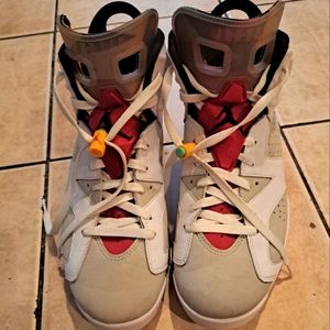 Air Jordan 6 'Hare' shoes size 10.5